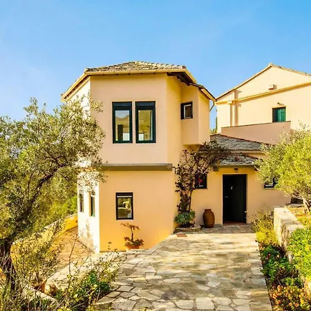 Pelago فيلة سكوبيلوس تاون